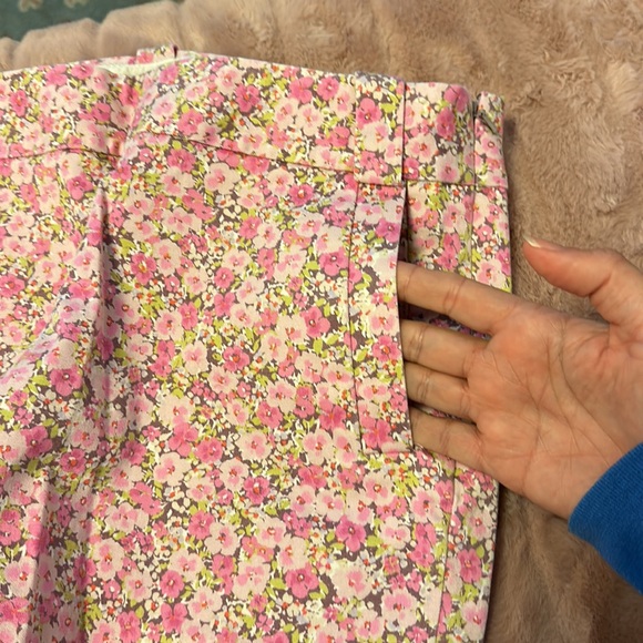 🇺🇸2 for $20🇺🇸 EUC J Crew Factory size 6 side zip floral shorts - Picture 7 of 9